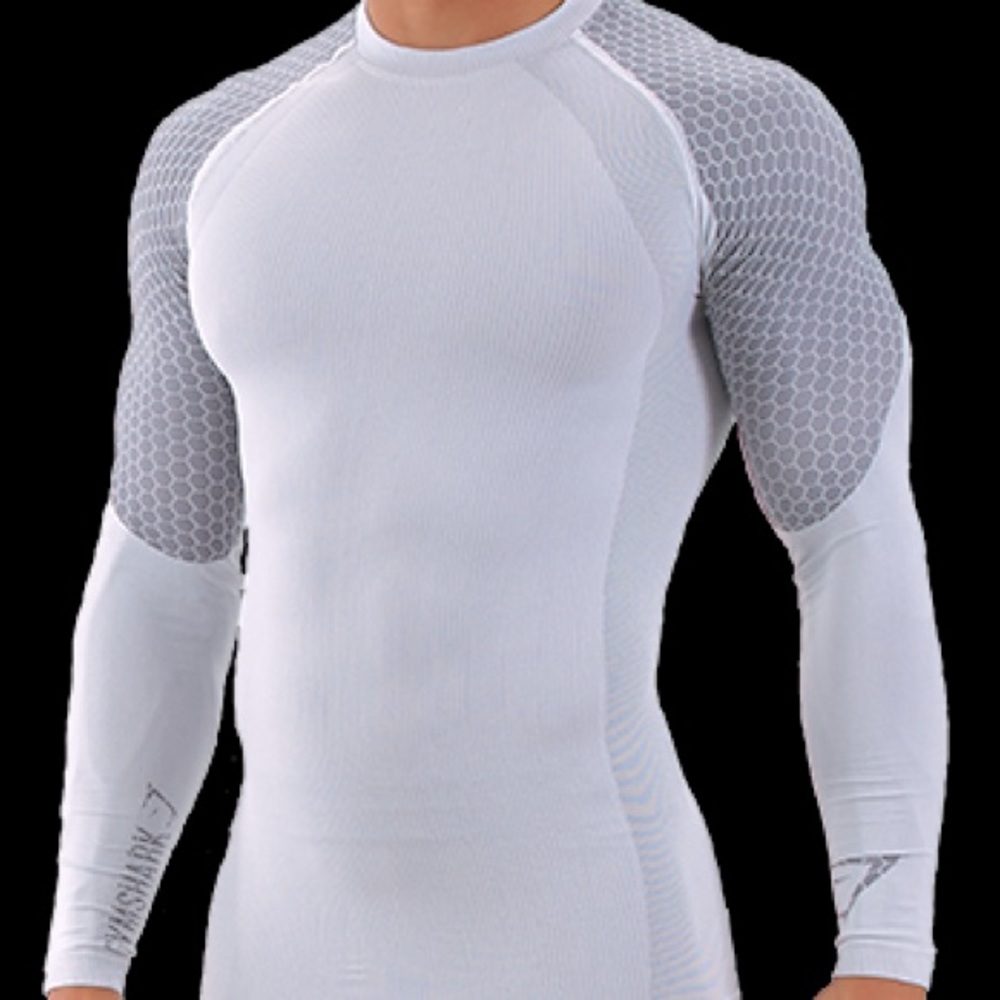 (IN SEARCH OF) GymShark Hex Top - Polar (SIZE L)